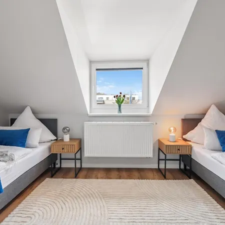 アパート S4D Ferienwohnung Kiel Zentral, 2 Parkplaetze キール