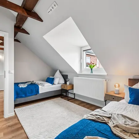 S4D Ferienwohnung Kiel Zentral, 2 Parkplaetze * キール