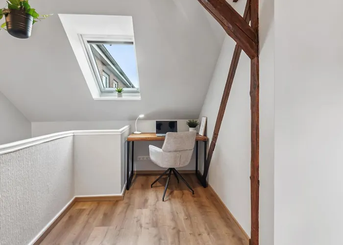 Luxury With Parking דירה