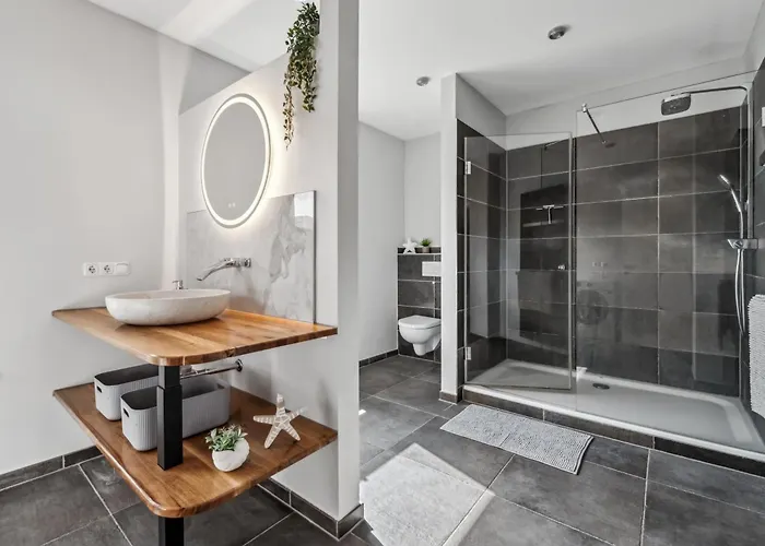 Luxury With Parking *